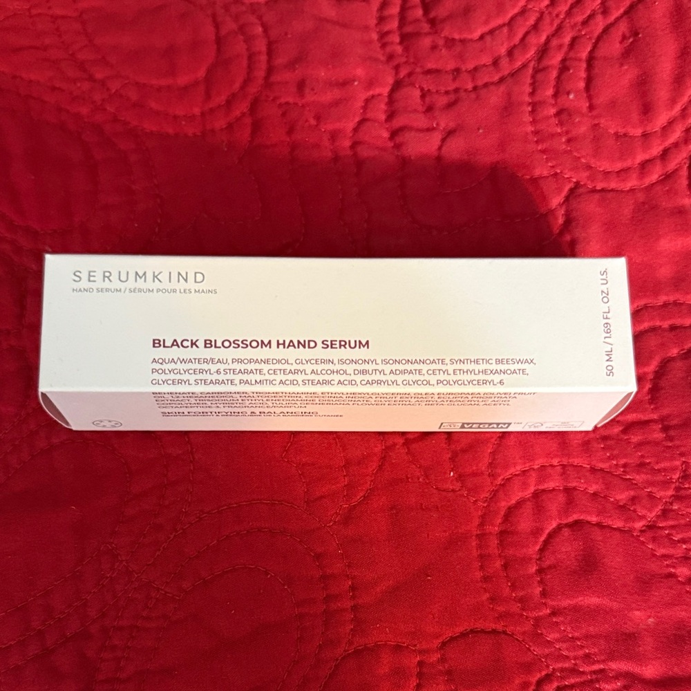 Black Blossom Hand Serum - Cream